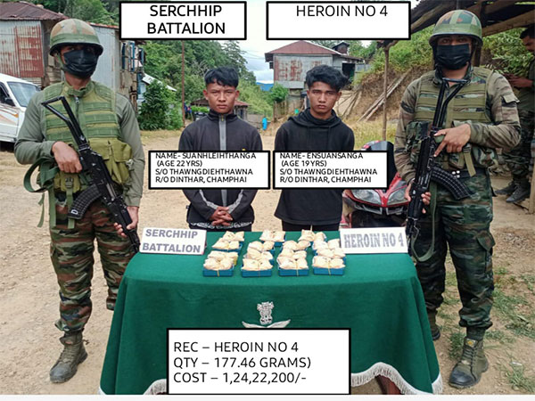 Joint team with seized Heroin (Photo/ANI)