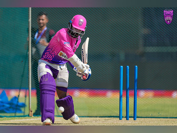 Colombo Strikers' captain Niroshan Dickwella during practice session (Image: LPL)