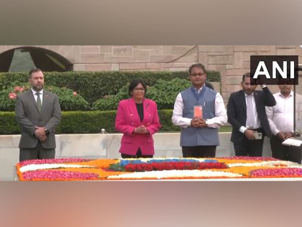 Venezuelan Executive Vice-President Delcy Rodríguez at Mahatma Gandhi memorial in Rajghat (Photo/ANI)