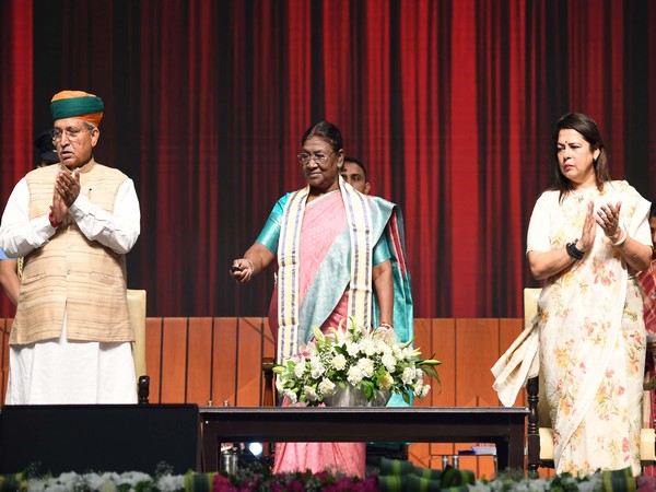 President Draupadi Murmu inaugurating library festival  (Photo- President of India/Twitter)