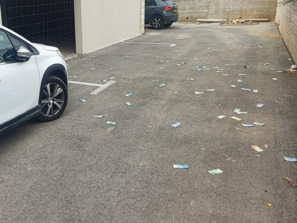 Israeli investigators stunned as suspect throws shekels out of window (Source: TPS)