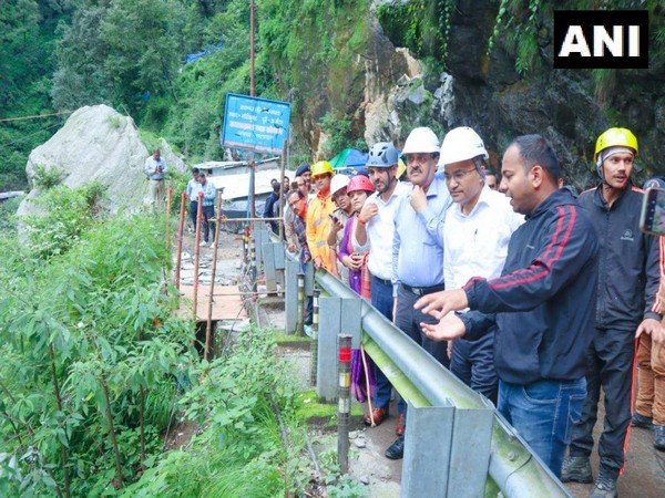 Uttarakhand Secretary Disaster Ranjit Sinha and Commissioner along with DM and SP Rudraprayag review search operation of missing persons (Photo/ANI)