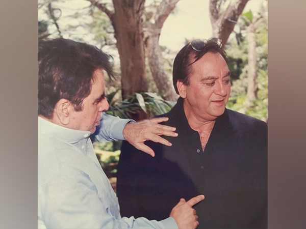 Dilip Kumar, Sunil Dutt (Image Source: Instagram)
