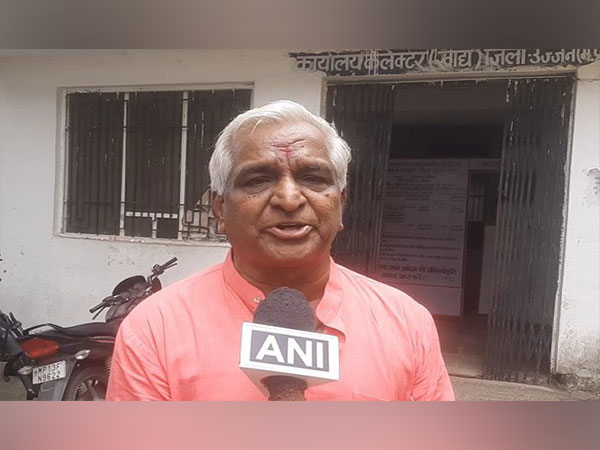 Priest Mahesh Sharma (Photo/ANI)