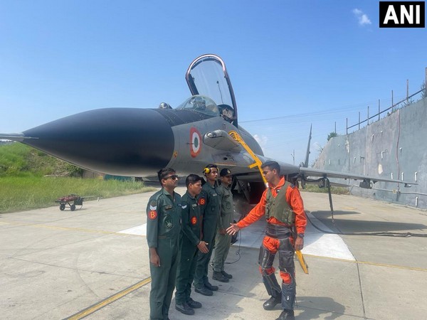 India deploys MiG-29 fighter jets squadron at Srinagar (Photo/ANI)