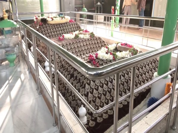 Hazrat Rafiuddin Shah Quadri Dargah (Photo/ANI)