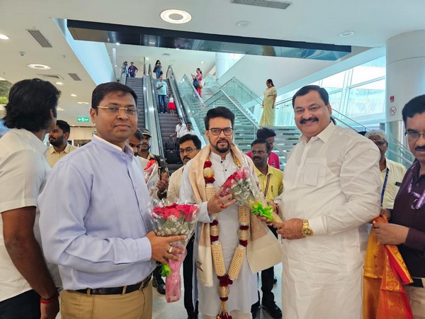 Dr Dilip Tirkey (left), Anurag Thakur (centre) and Bhola Nath Singh (right). (Photo- HI Twitter)