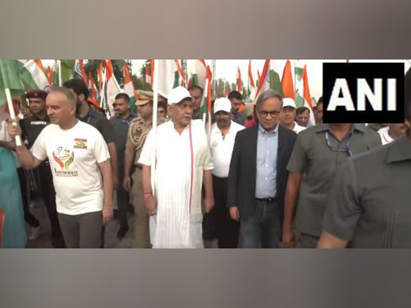 Jammu and Kashmir Lieutenant Governor Manoj Sinha flags off Tiranga Rally (Photo/ANI)