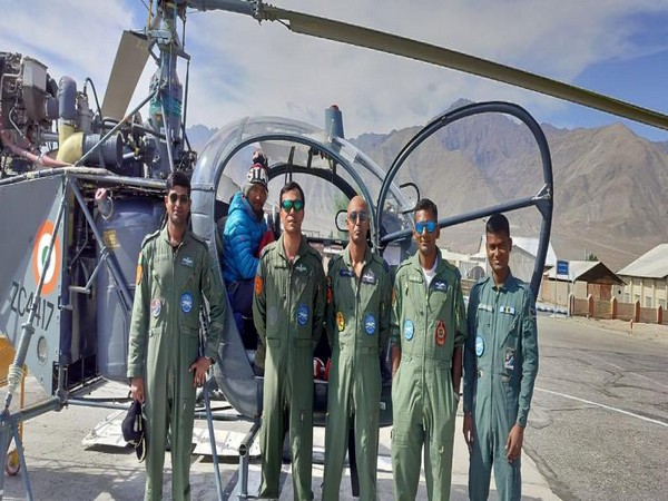 114 Helicopter Unit of the Indian Air Force evacuates injured mountaineer (Photo credit/PRO Leh)