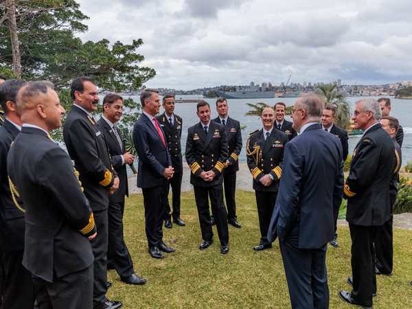 Australian PM Anthony Albanese, Australian Deputy PM Richard Marles along with naval leaders of Australia, Japan, India, US (Image Credit: Twitter/@AlboMP)