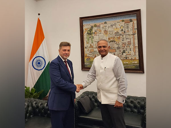 Ukraine designate Ambassador to India Oleksandr Polischuk with MEA secretary (West) Sanjay Verma (Photo Credit: Twitter @SanjayVermalFS)