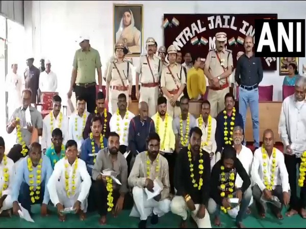 Prisoners released from Indore Central Jain wearing garland (Photo/ANI) 