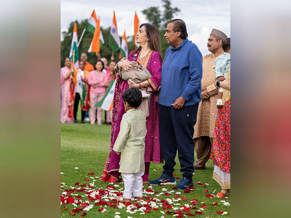 Reliance Industries chairman Mukesh Ambani and his wife Nita Ambani celebrated Independence Day