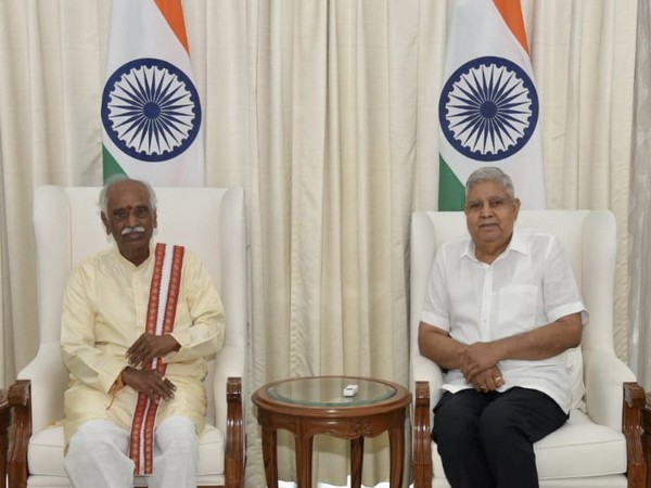 Haryana Governor Bandaru Dattatreya and VP Dhankhar (Photo/Courtesy:VPIndia/X)