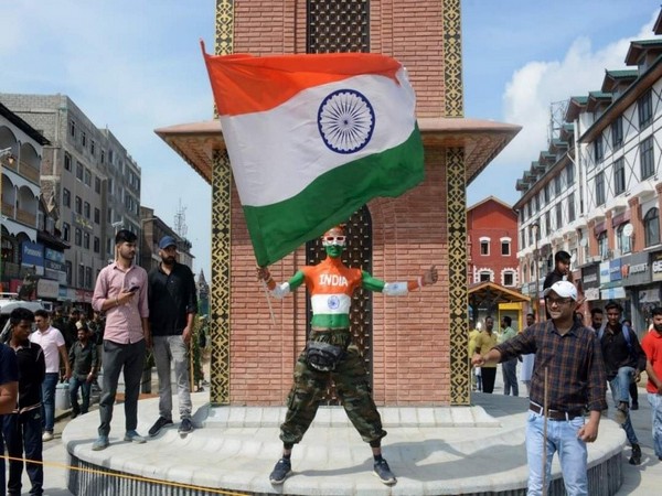 Cricket enthusiast Arun (Image: ANI) 