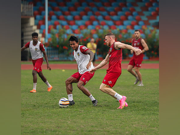 Chennaiyin FC players in practice session (Photo: Chennaiyin FC)