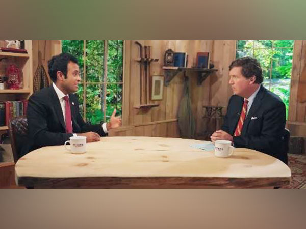 A screengrab of the interview's video posted by Tucker Carlson (Photo Credit: Twitter/@TuckerCarlson)