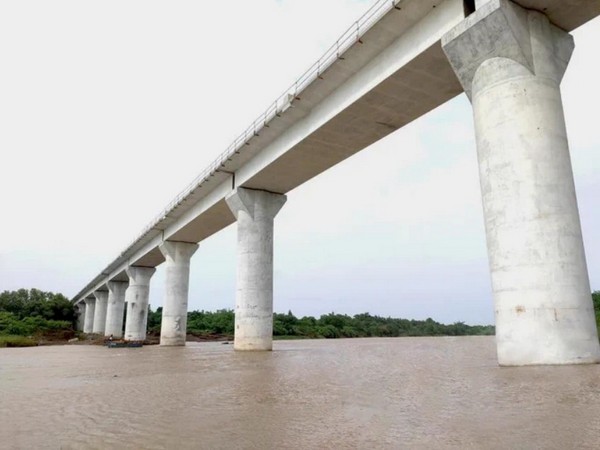 NHSRCL completes another bridge construction on Auranga River  (Photo: Ministry of Railways)