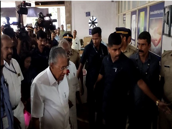 Kerala CM Pinarayi Vijayan makes his first Vande Bharat journey (Photo/ANI)