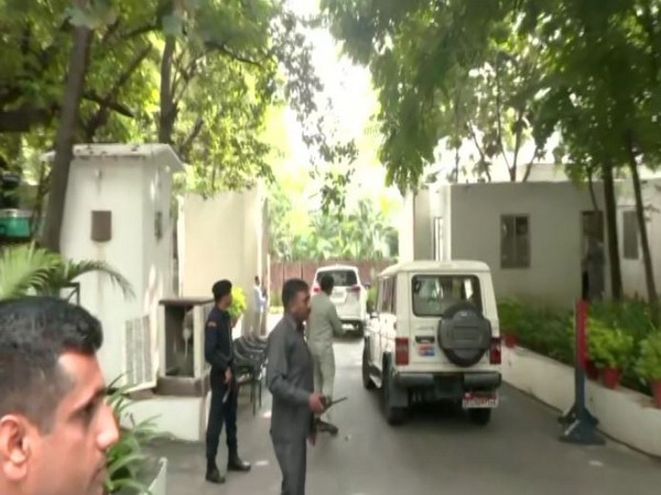 Rajinikanth arrives at SP Chief Akhilesh Yadav's residence. (Photo/ANI)
