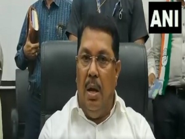 Congress leader Vijay Wadettiwar (Photo/ANI)