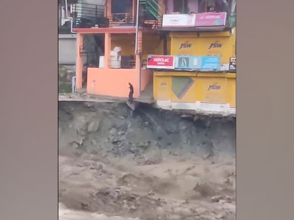 Grab from the video posted by Chamoli police (Photo: Chamoli Police)