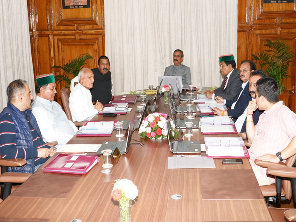 Himachal Chief Minister Sukhvinder Singh Sukhu chairs cabinet meeting (Photo/@SukhuSukhvinder)