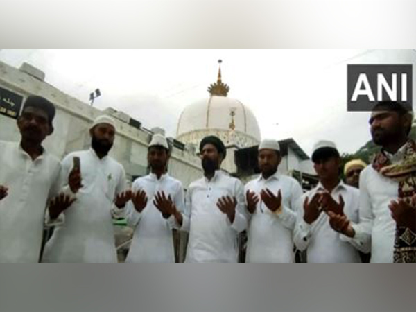 Prayers offered at Ajmer Sharif Dargah in Rajasthan (Image/ANI)