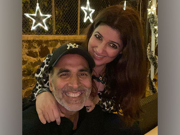 Akshay Kumar with Twinkle Khanna. (Image source: Instagram)