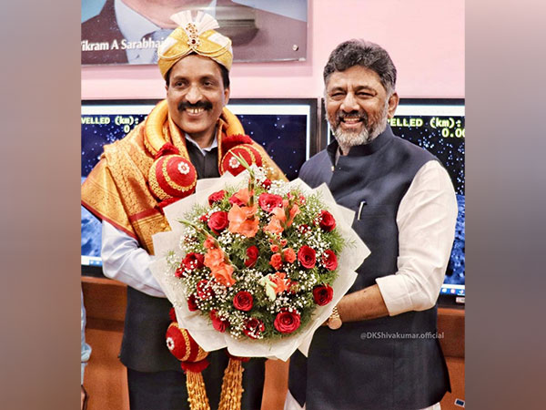 DK Shivakumar meets ISRO Chief Somanath (Photo: Karnataka Dy CM's office)