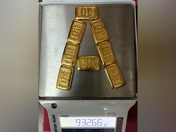 Cochin Customs seized 8 gold biscuits worth over Rs 48 lakhs. (Photo/ ANI)