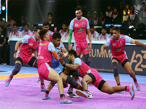 Jaipur Pink Panthers in action during Pro Kabaddi League (Image: PKL)