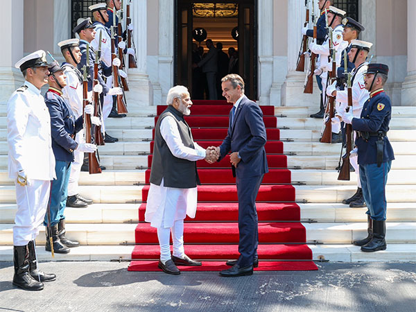 Prime Minister Narendra Modi and Greek Prime Minister Kyriakos Mitsotakis. (Photo: X//@narendramodi)