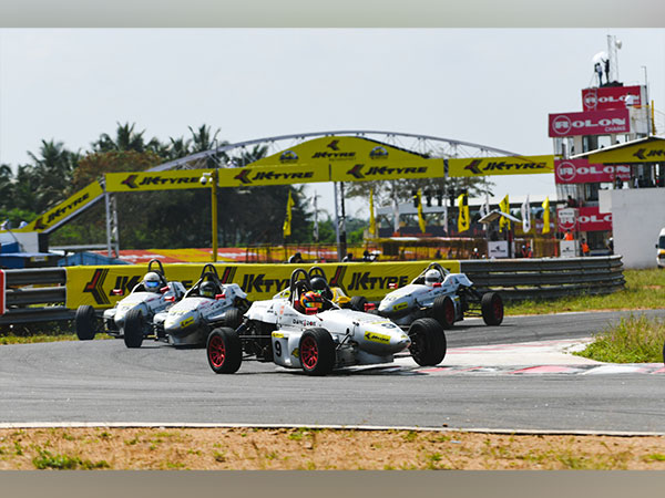 National Racing Championship Formula 4 race (Image: FMSCI)