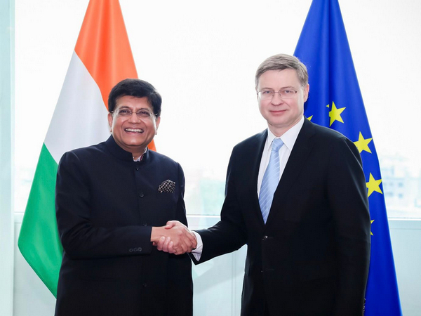 Commerce Minister Piyush Goyal and European Commission Executive Vice President Valdis Dombrovskis (Photo: X@PiyushGoyal)