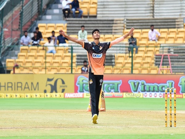 Hubli Tigers' Manvanth Kumar celebrates after taking wicket against Mangaluru Dragons during KSCA T20 (Image: KSCA)