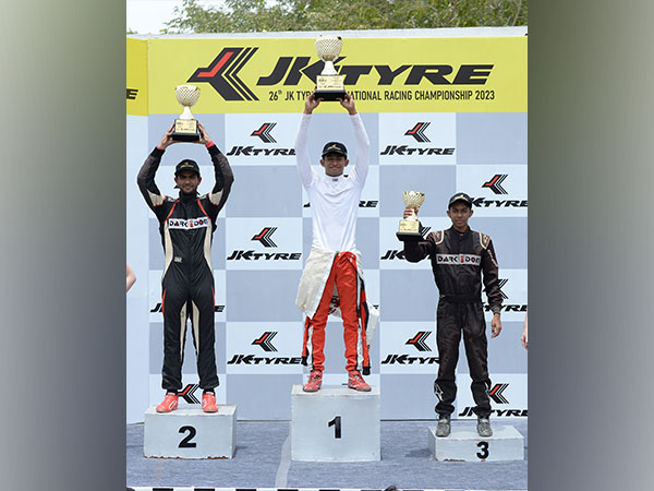 MSport rider Ruhaan Alva (Centre) winning LGB Formula 4 Race 3 (Image: FMSCI)