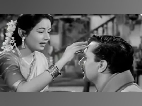 Visual from 'Bhaiya mere rakhi ke' song (Image source: Twitter)