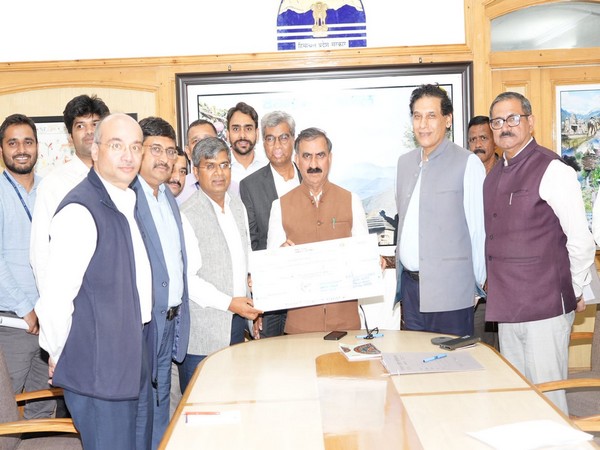 NHAI Shimla presented the cheque to Chief Minister Sukhvinder Singh Sukhu for Aapda rahat kosh (Photo/ANI)