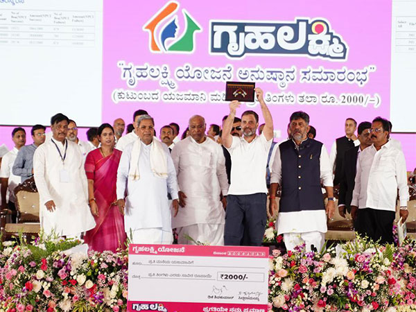 Karnataka CM Siddaramaiah,  Mallikarjun Kharge, Congress leader Rahul Gandhi (Photo/X @Kharge)