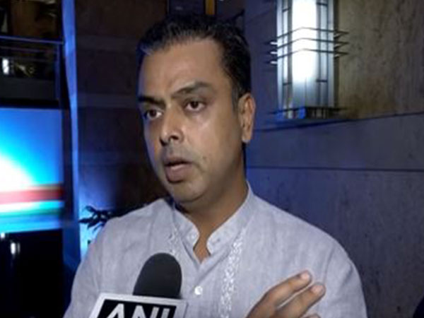 Congress leader Milind Deora speaking to ANI (Photo/ANI)