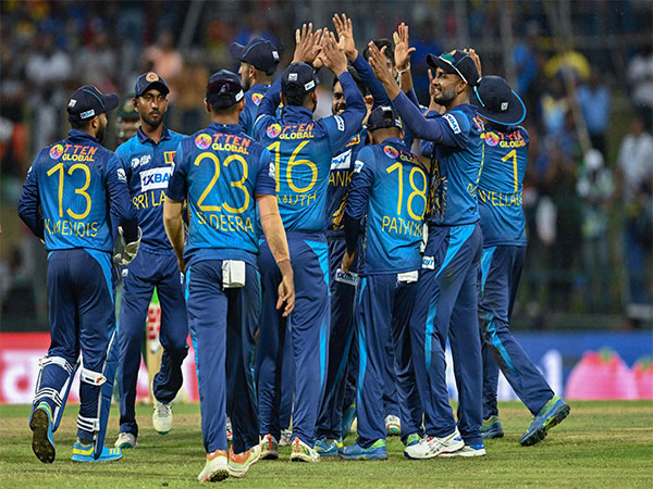Sri Lankan team celebrating. (Photo- ICC Twitter)