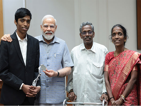 R Praggnanandhaa, his family with Prime Minister Narendra Modi. (Photo- R Praggnanandhaa/X)