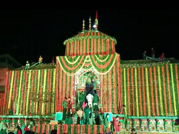 Devotees throng Badrinath Dham on Rakshabandhan (Image/ANI)
