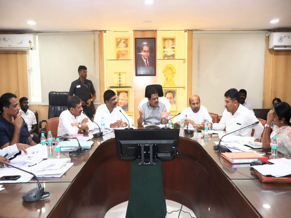 Karnataka Minister chairs review meeting of Slum Development Board (Photo/ANI)
