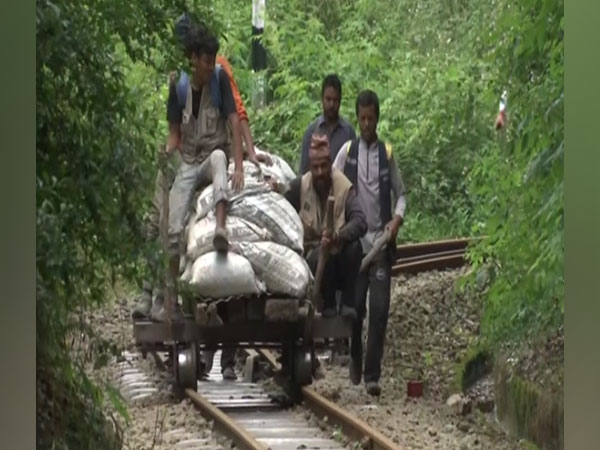 Kalka-Shimla heritage railway line during repair work (Photo/ANI)