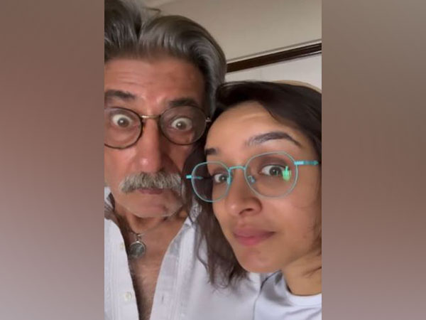 Shakti Kapoor, Shraddha Kapoor (Image source: Instagram)
