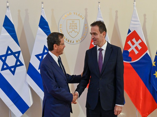 Israel's President Isaac Herzog (Left) and Slovakia’s Prime Minister Ludovit Odor (Right) (Photo: X/@IsraelPresident)