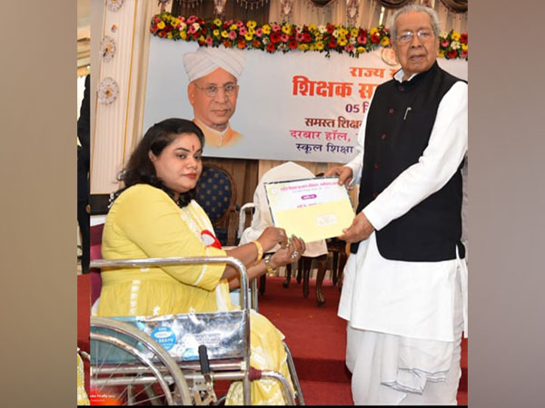 K Sharda being felicitated by Chhattisgarh Governor on Teachers Day (Photo/ANI)