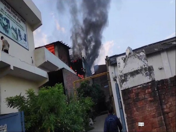 Fire broke out in a factory in Kavi Nagar industry area in Ghaziabad on Wednesday. (Photo/ANI)
